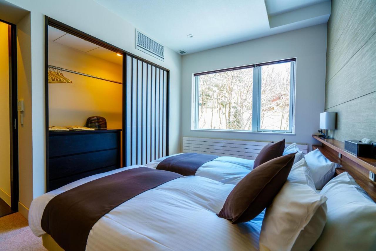 Mountain Side Hakuba Hotel Exterior photo