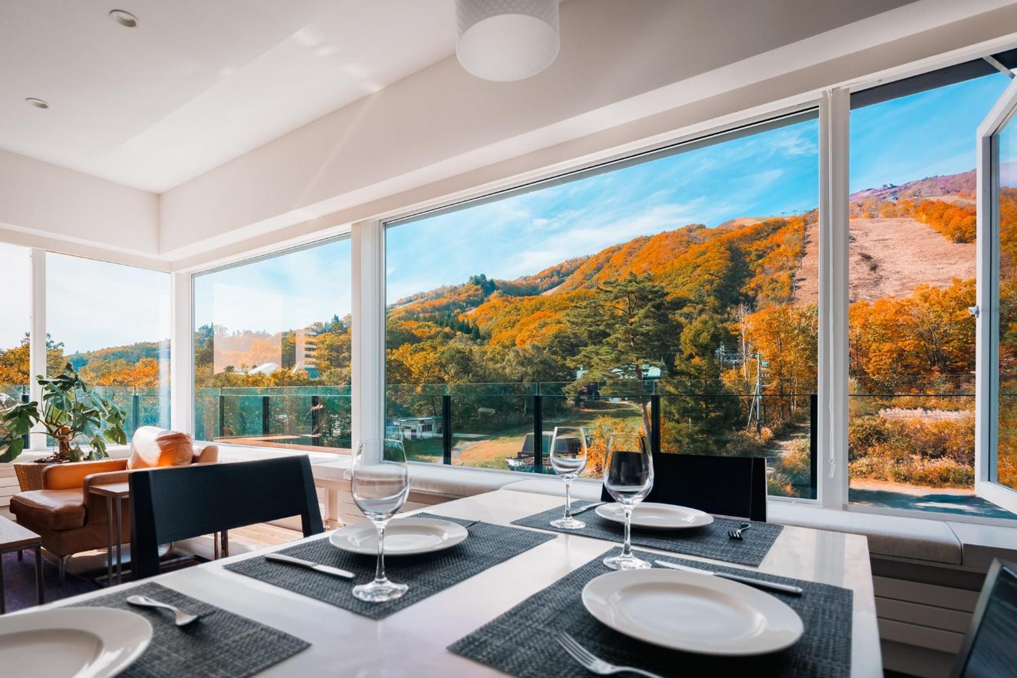Mountain Side Hakuba Hotel Exterior photo