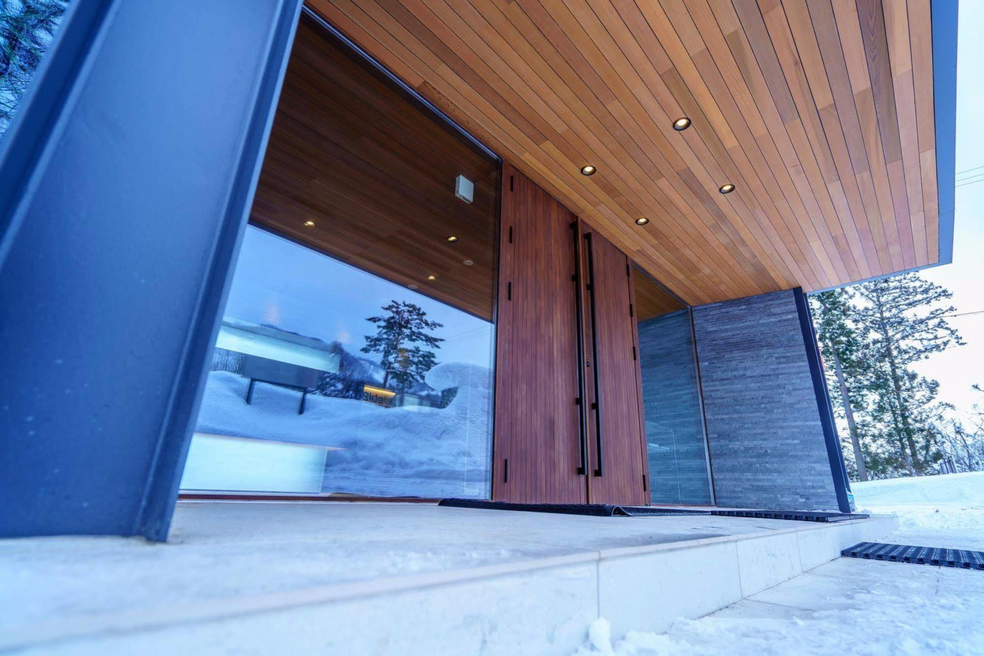 Mountain Side Hakuba Hotel Exterior photo